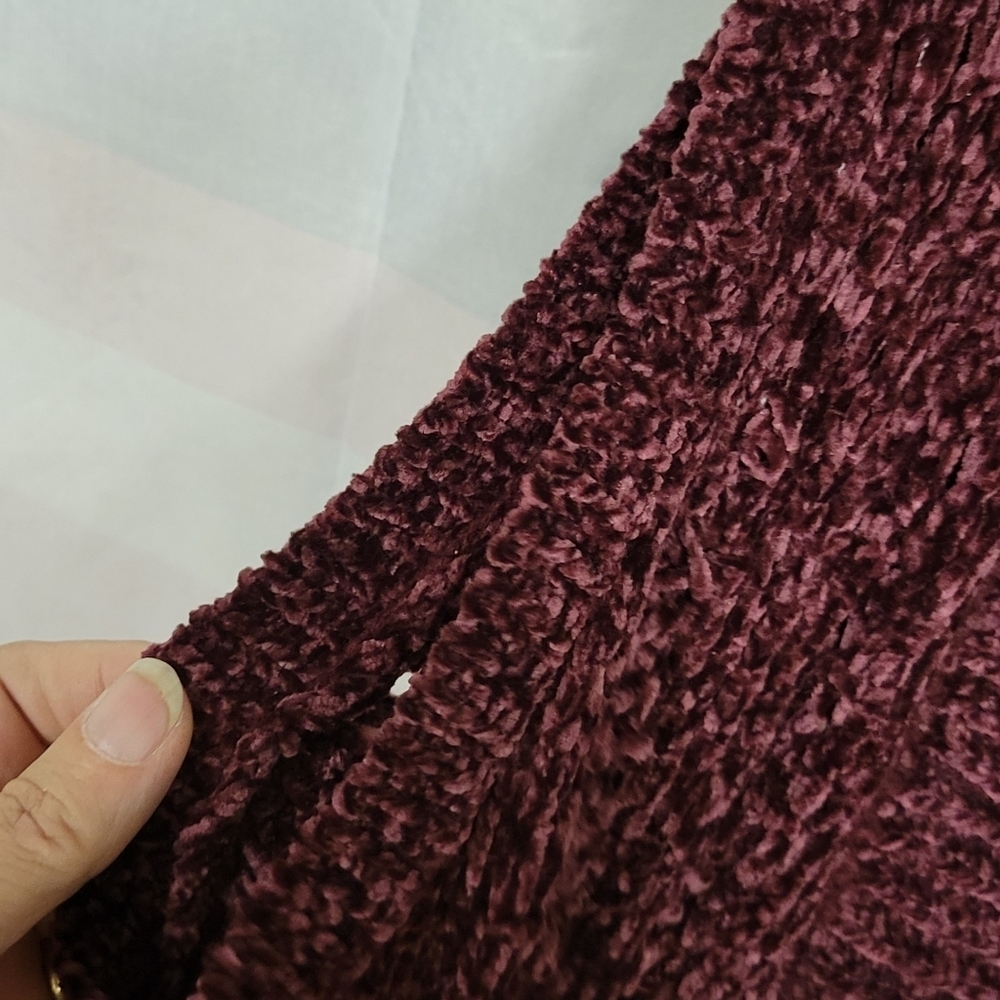 C Est 1946 L Burgundy Sweater Vest Super Soft - Picture 4 of 7